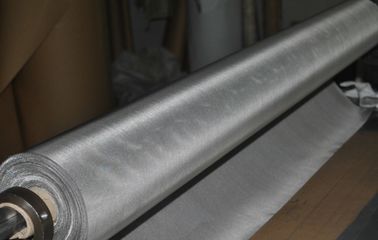 Armadura llana tejida de la malla de alambre del acero inoxidable para defender/que tamiza 30-70m/Roll